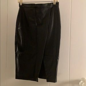 Fake leather skirt